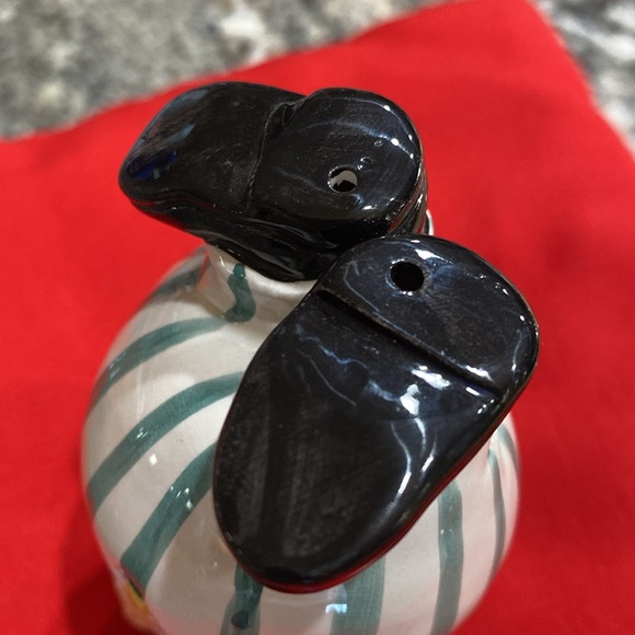 Disney Tweedle Dee & Tweedle Dum Salt & Pepper Shakers 1992 Great Condition 4” - Picture 4 of 9